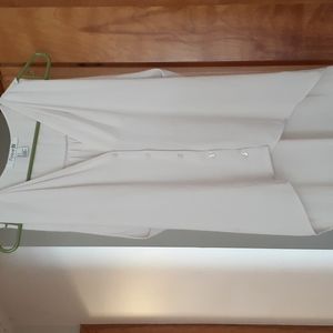 Cream sleevless blouse